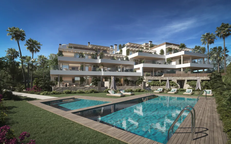 Beautiful ground floor with a private pool and the sea view