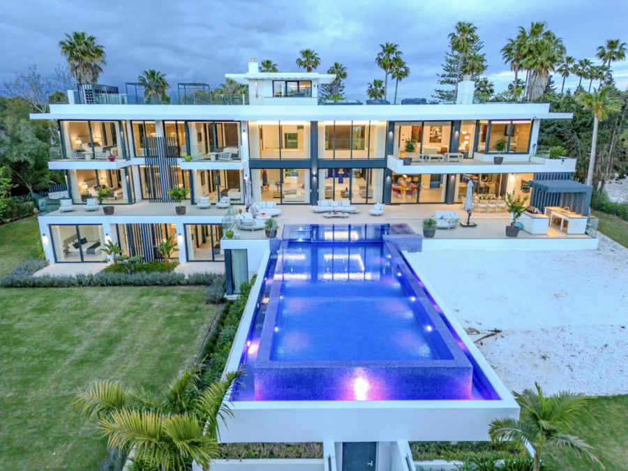 Casa La Colina – Exclusive Design Villa at the Highest Point of Kings & Queens, Sotogrande Costa
