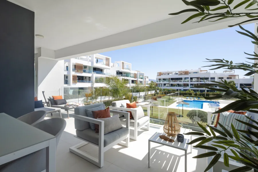 Beautiful 2-Bedroom Apartment in Miradores del Sol, Estepona