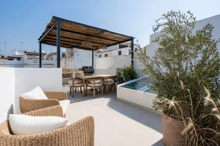 Fantastic renovated townhouse in Estepona Old Town