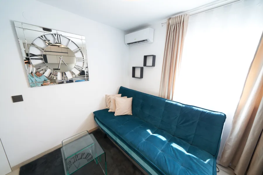 Renovated 2-Bedroom Apartment in the Heart of Marbella – Tourist Licence Included