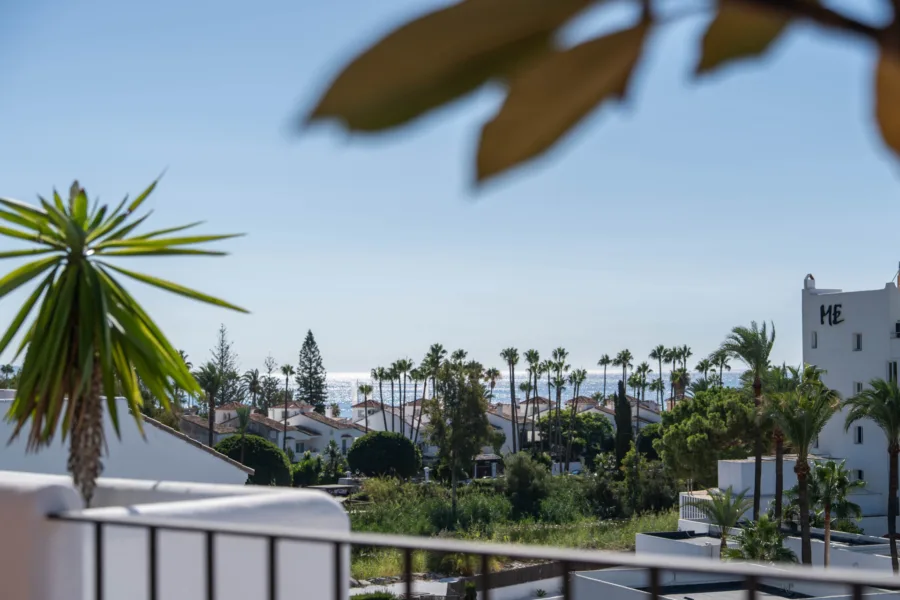 Banús 15 – Duplex Penthouse in Alcazaba Gardens, Puerto Banús