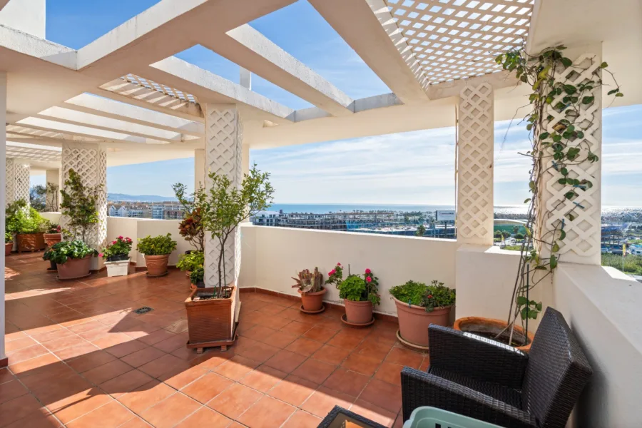 Amazing Penthouse with Open Panoramic Views on San Pedro Boulevard!