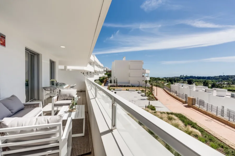Contemporary 2-Bedroom Apartment in Oceana Gardens, Cancelada