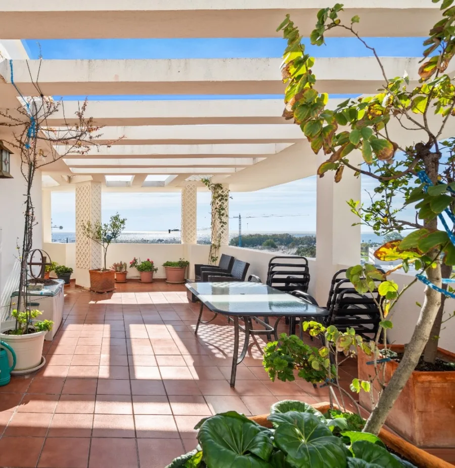 Investment Opportunity & Refurbishment Project | Duplex Penthouse with Panoramic Sea Views