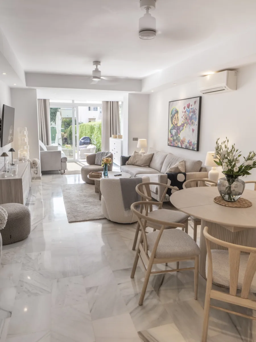 Stunning Fully Renovated Ground-Floor Apartment in Sun Gardens, El Paraíso