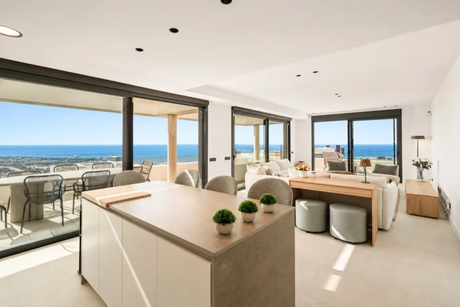 Three-Bedroom Apartment with Exceptional Sea Views in Los Altos de Los Monteros – Marbella East