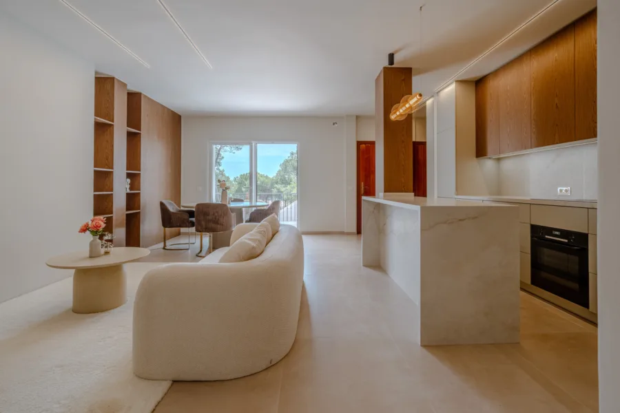 Exclusive fully renovated two-bedroom apartment in Pinos de Aloha