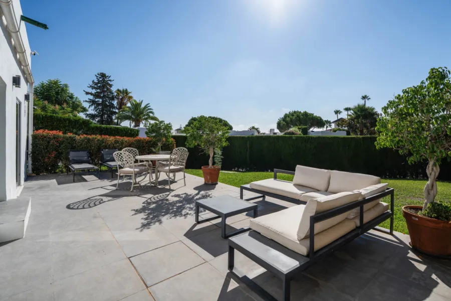 Aloha 3 – Corner Townhouse with Sea Views in an Exclusive Frontline Golf Complex, Nueva Andalucía