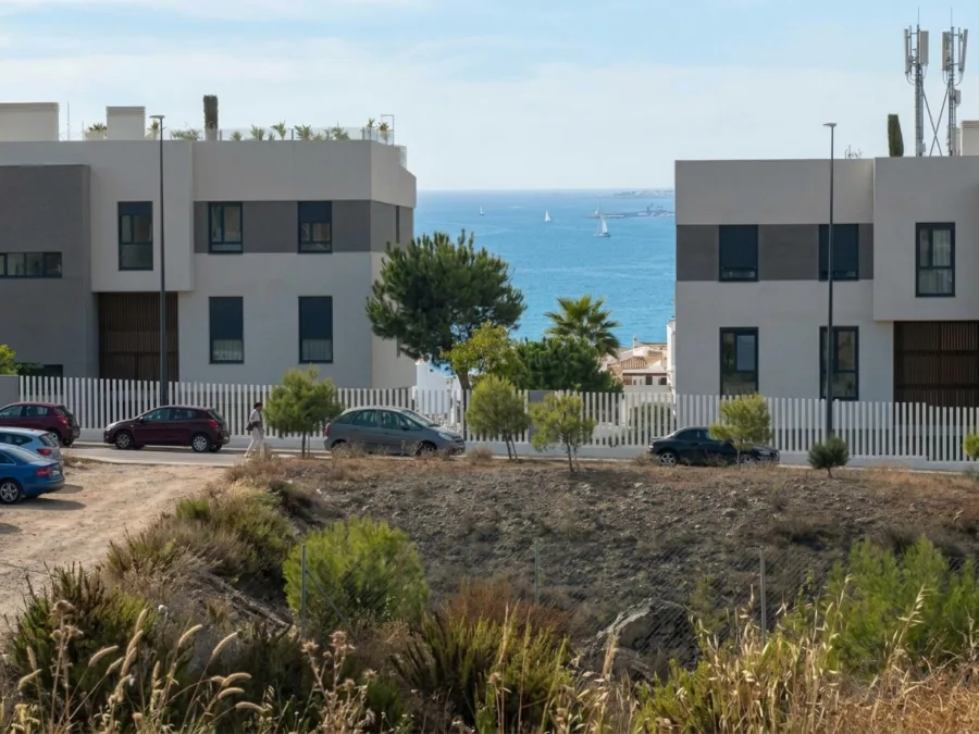 Plot with Approved Project and Building Licence in Colinas del Limonar, Málaga