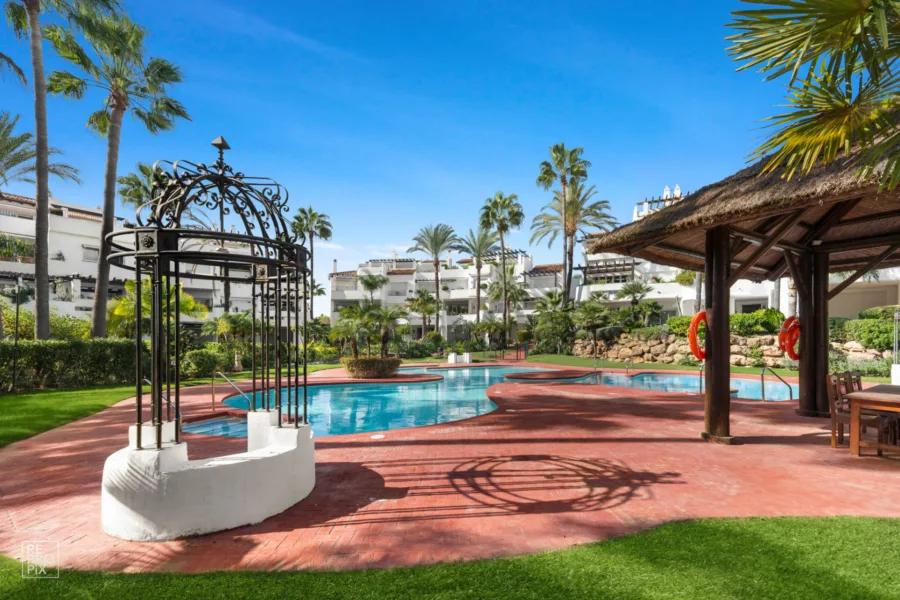 Spacious 3-Bedroom Ground Floor Apartment – Jardines Ventura del Mar, Puerto Banús