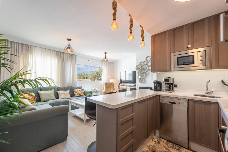 Charming 2-Bedroom Apartment in the Heart of La Cala de Mijas
