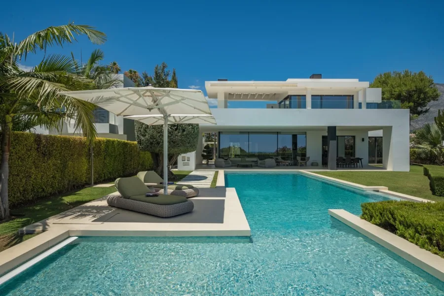 A Contemporary Villa with Sea Views on prestigious Golden Mile, Marbella